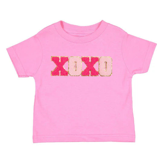 Sweet Wink Raspberry | XOXO Patch Valentine's Day Short Sleeve T-Shirt