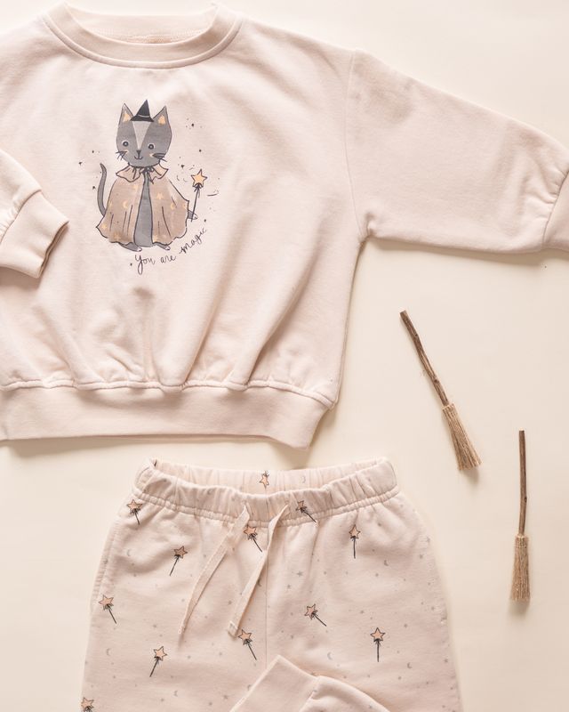 Quincy Mae Pearl Magic Cat | Relaxed Fleece Sweatshirt + Sweatpant Set