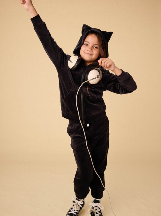 Tea Jet Black | Easy Fit Velour Joggers