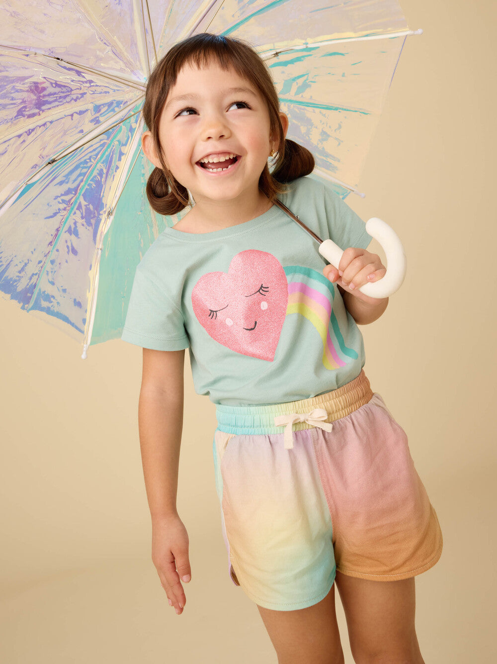 Tea Mineral | Love A Rainbow Graphic Tee