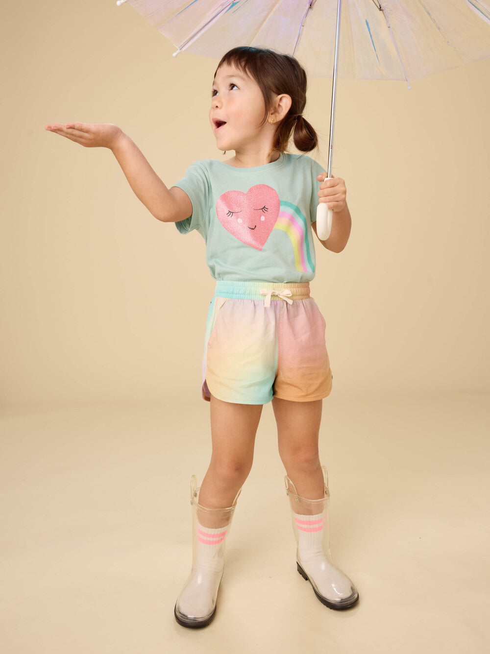 Tea Mineral | Love A Rainbow Graphic Tee
