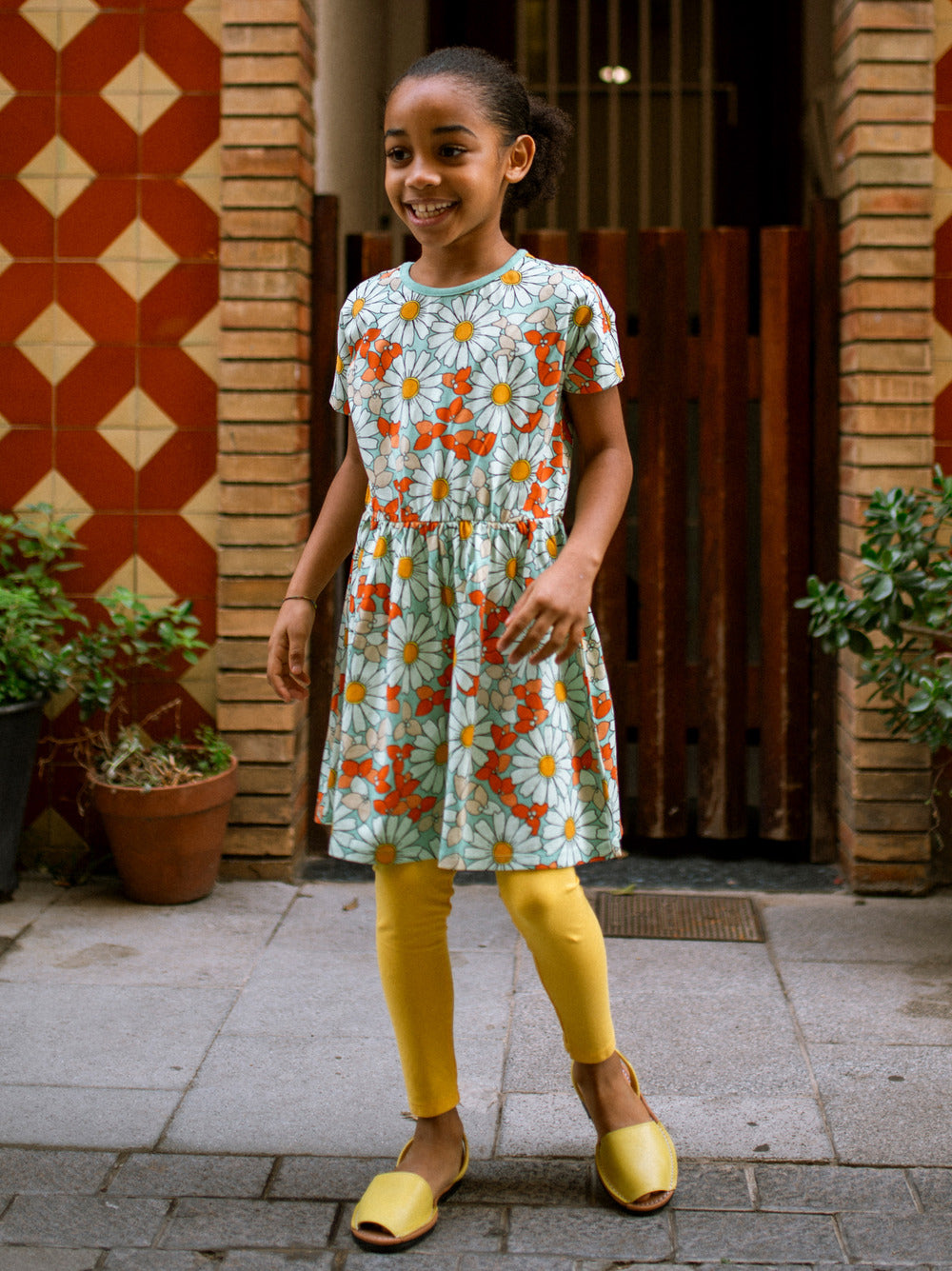 Tea Daisy Deluxe | Short Sleeve Twirl Dress