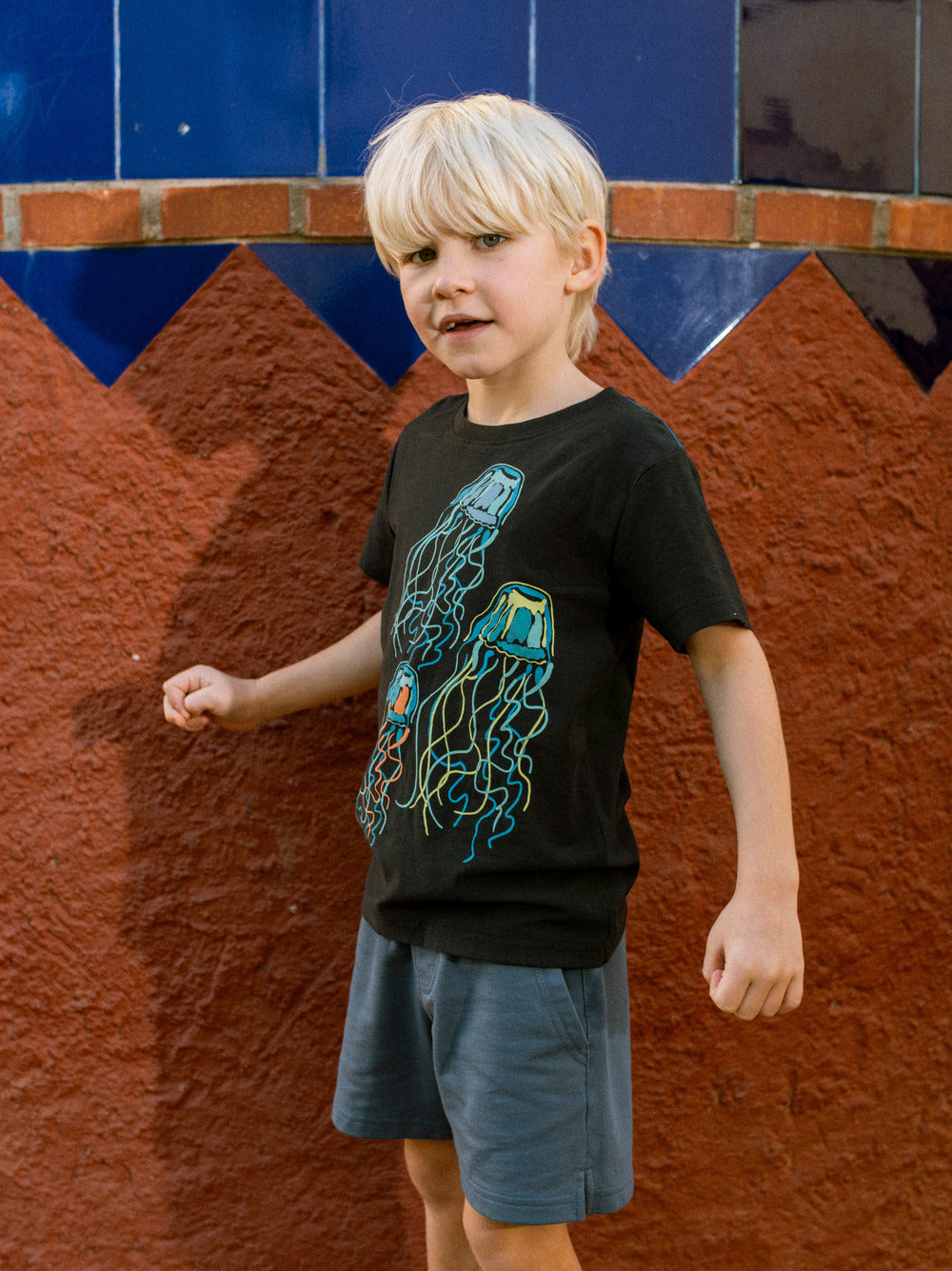 Tea Jet Black | Electric Medusa Jellies Graphic Tee