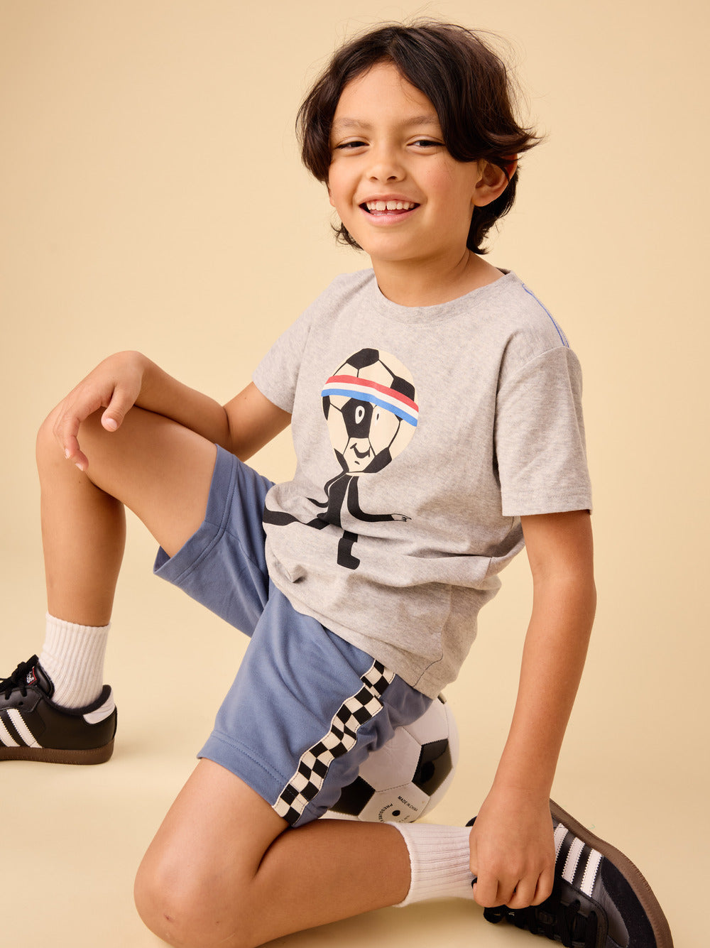 Tea Med Heather Grey | Head in the Game Graphic Tee