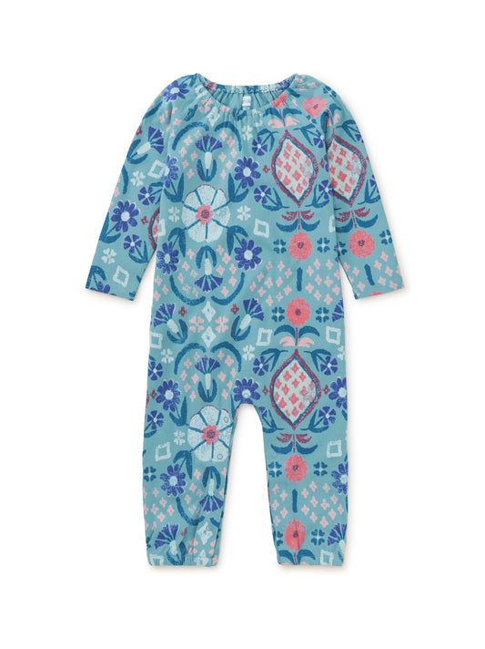 Tea Hariz Rug | Raglan Baby Romper