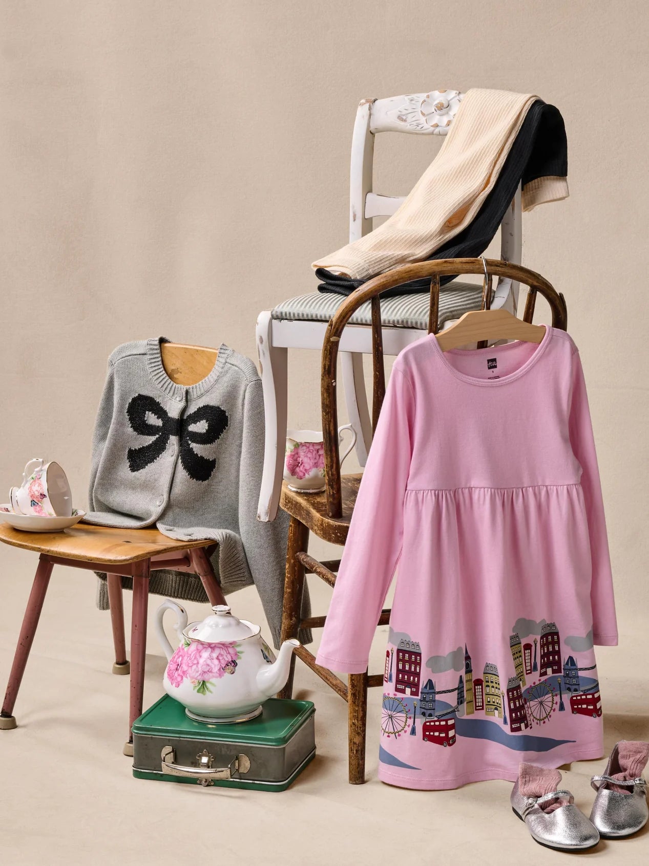Tea Pink Lady | London Cityscape Skirted Dress