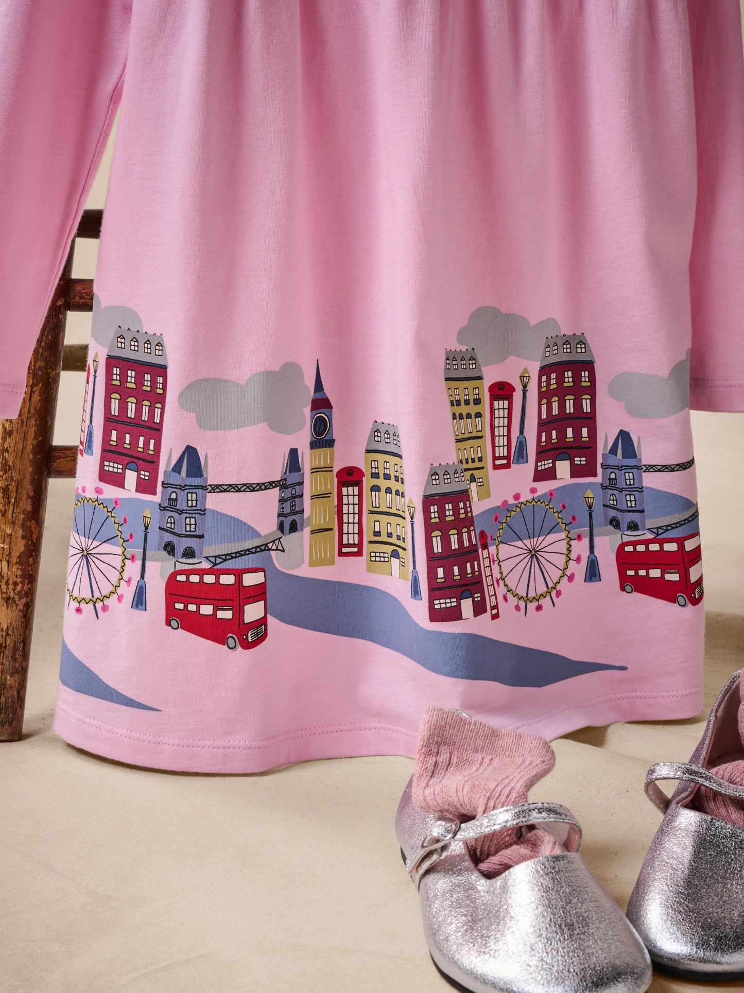 Tea Pink Lady | London Cityscape Skirted Dress