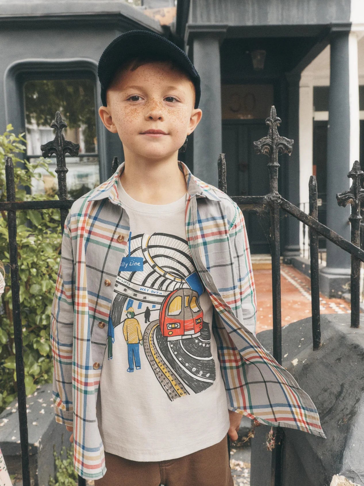 Tea Dove | Piccadilly Line Graphic Tee