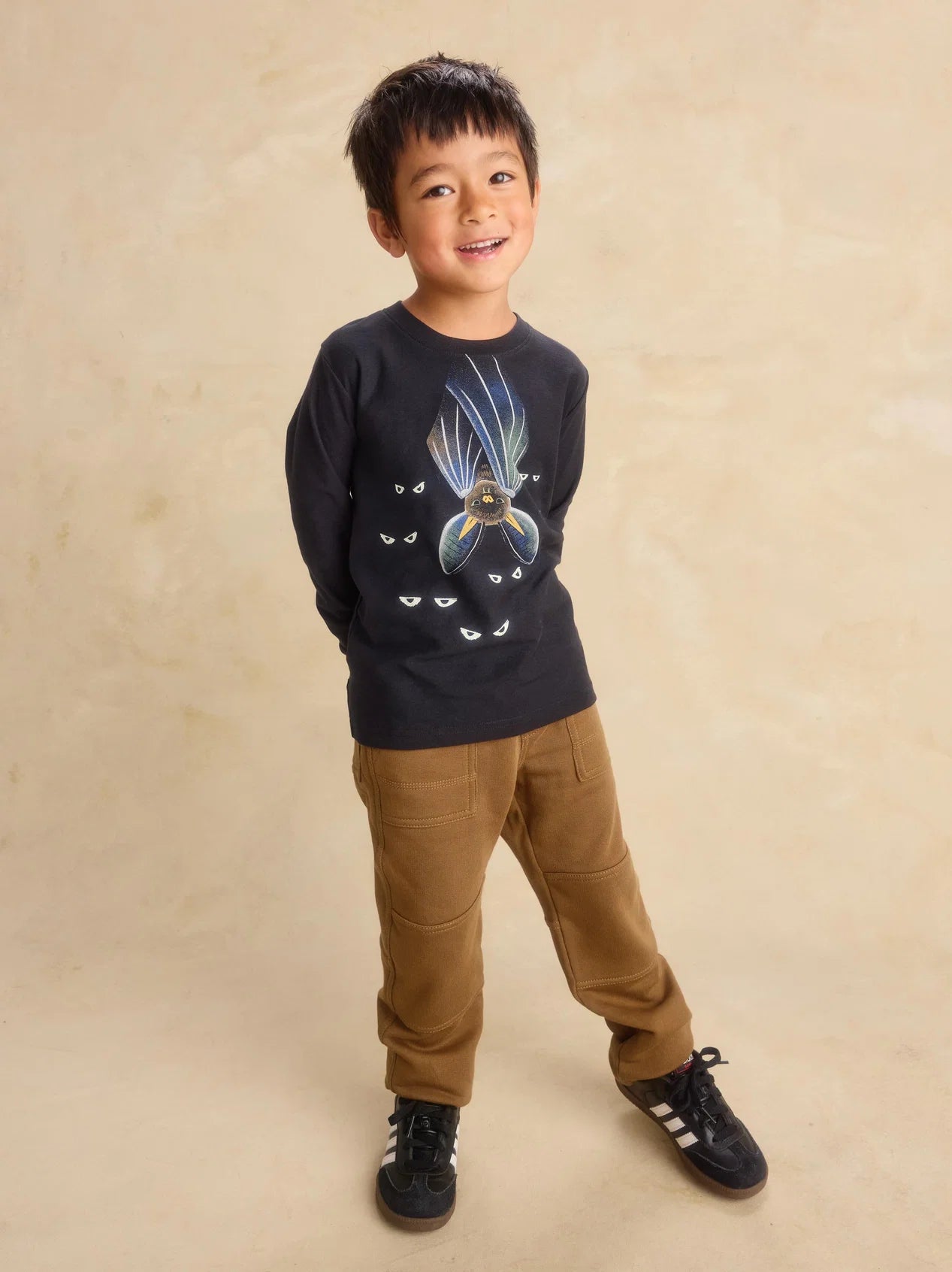 Tea Jet Black | Glowing Bats Double-Sided Tee