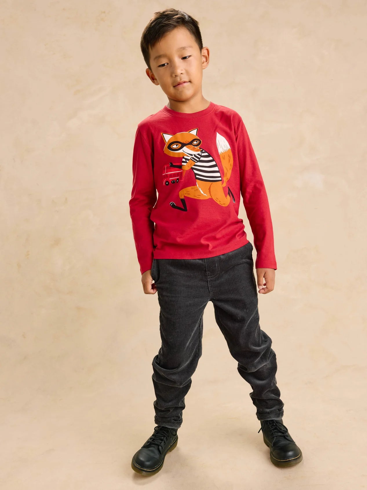 Tea Red Wagon | Sneaky Fox Graphic Tee