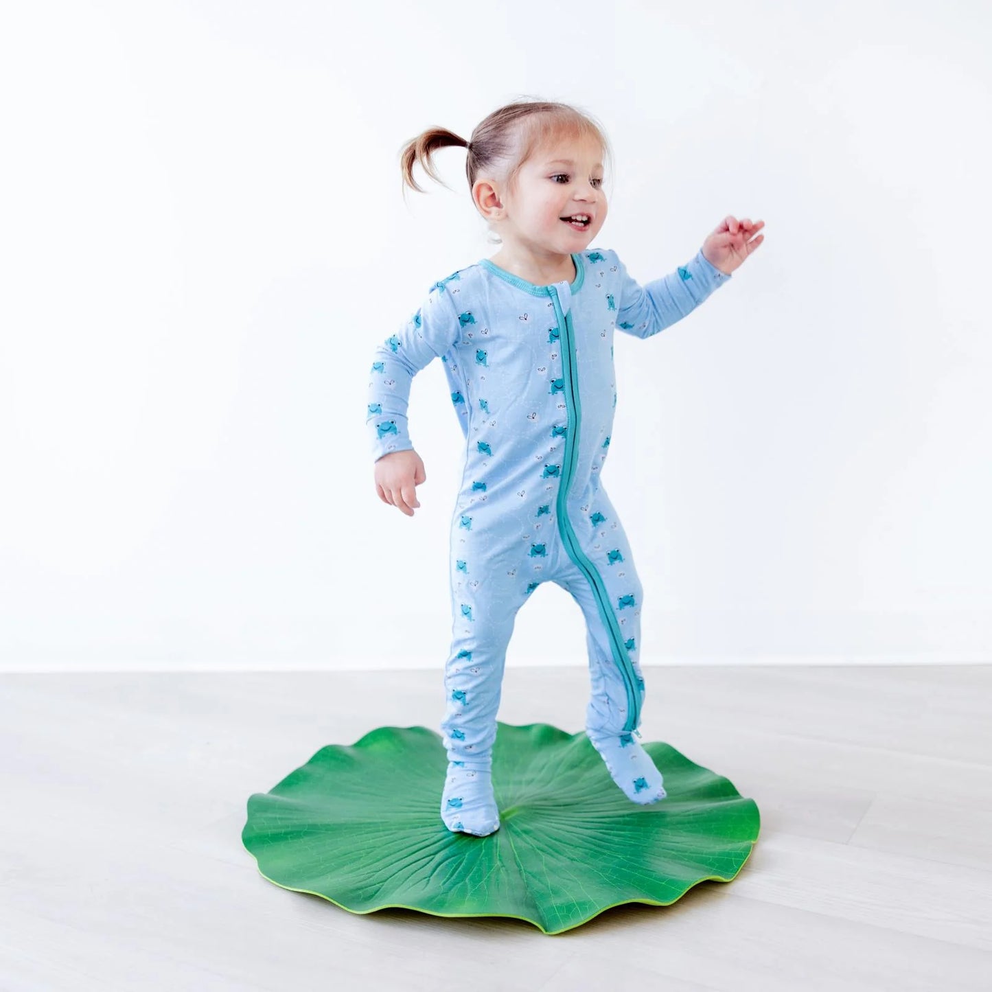 KicKee Seaside Blue Frogs & Flies | Print Footie With 2 Way Zipper