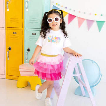 Sweet Wink White | Kindergarten Retro Short Sleeve T-Shirt