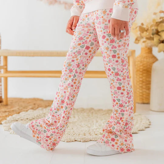 Sweet Wink Berry | Floral Flare Legging