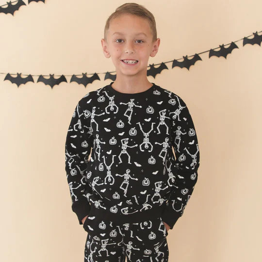 Sweet Wink Black | Glow in The Dark Silly Skelly Halloween Sweatshirt