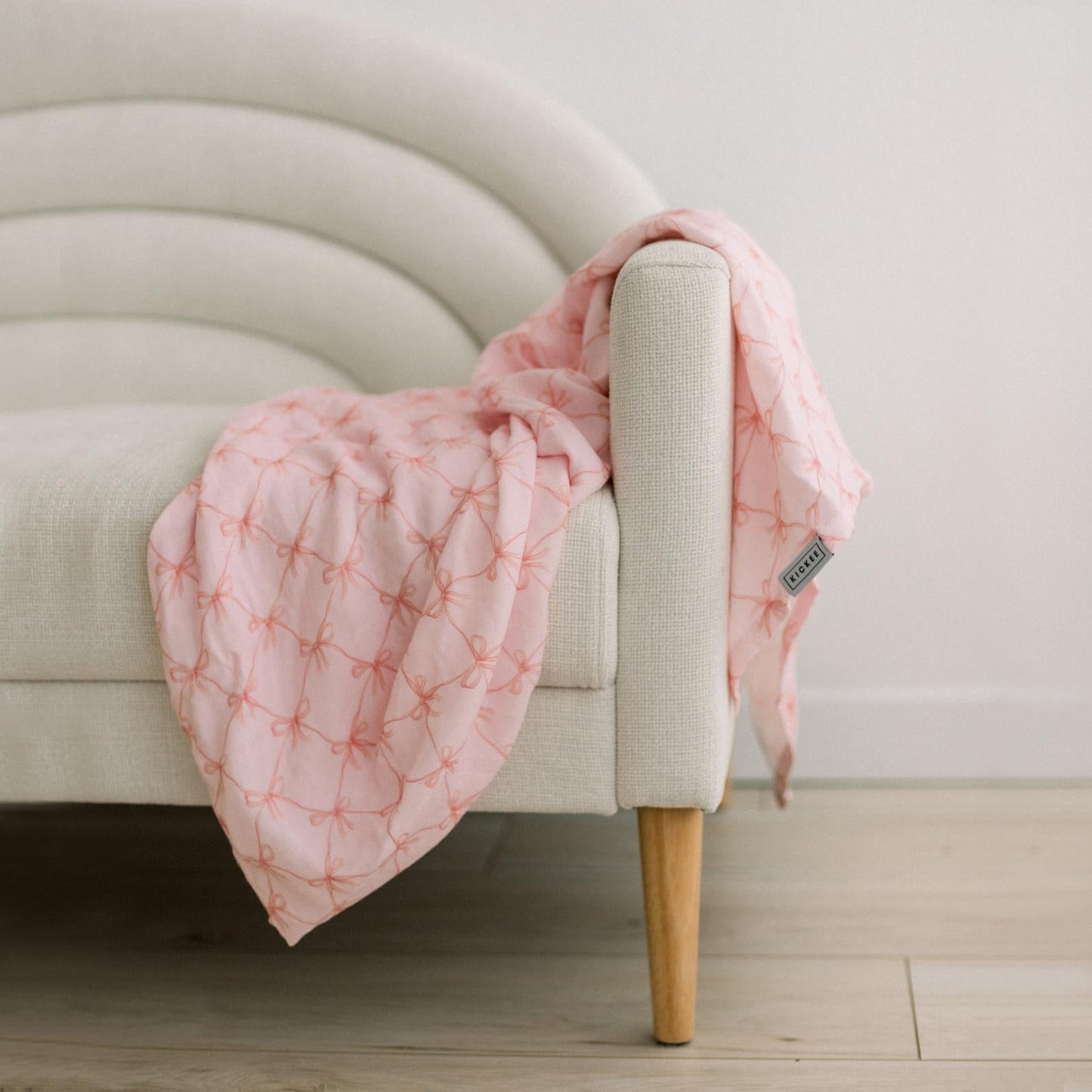 KicKee Shrinking Violet Bow Lattice | Print Dreamy Soft Muslin Swaddling Blanket
