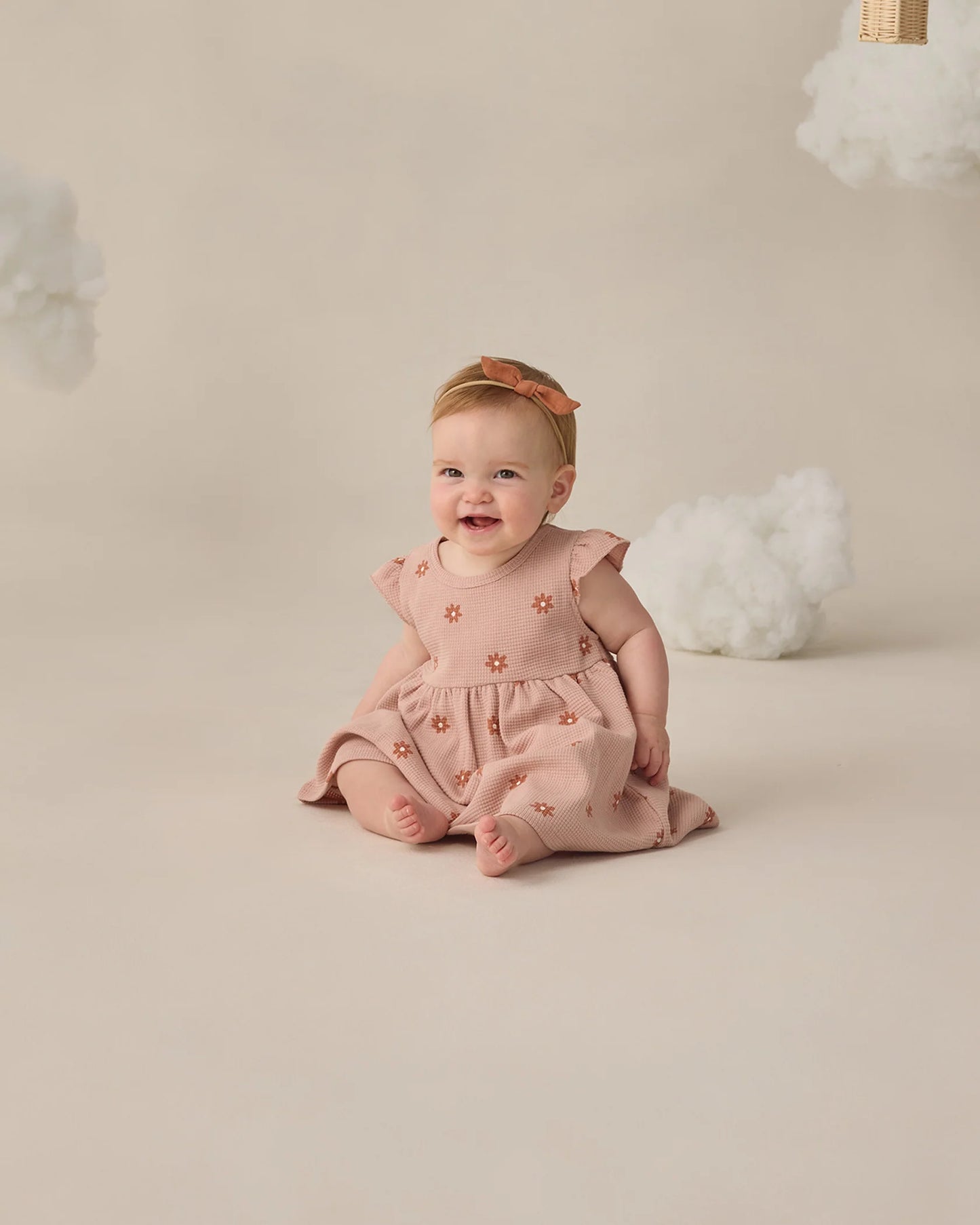 Quincy Mae Blush Pink Daisy | Flutter Sleeve Dress