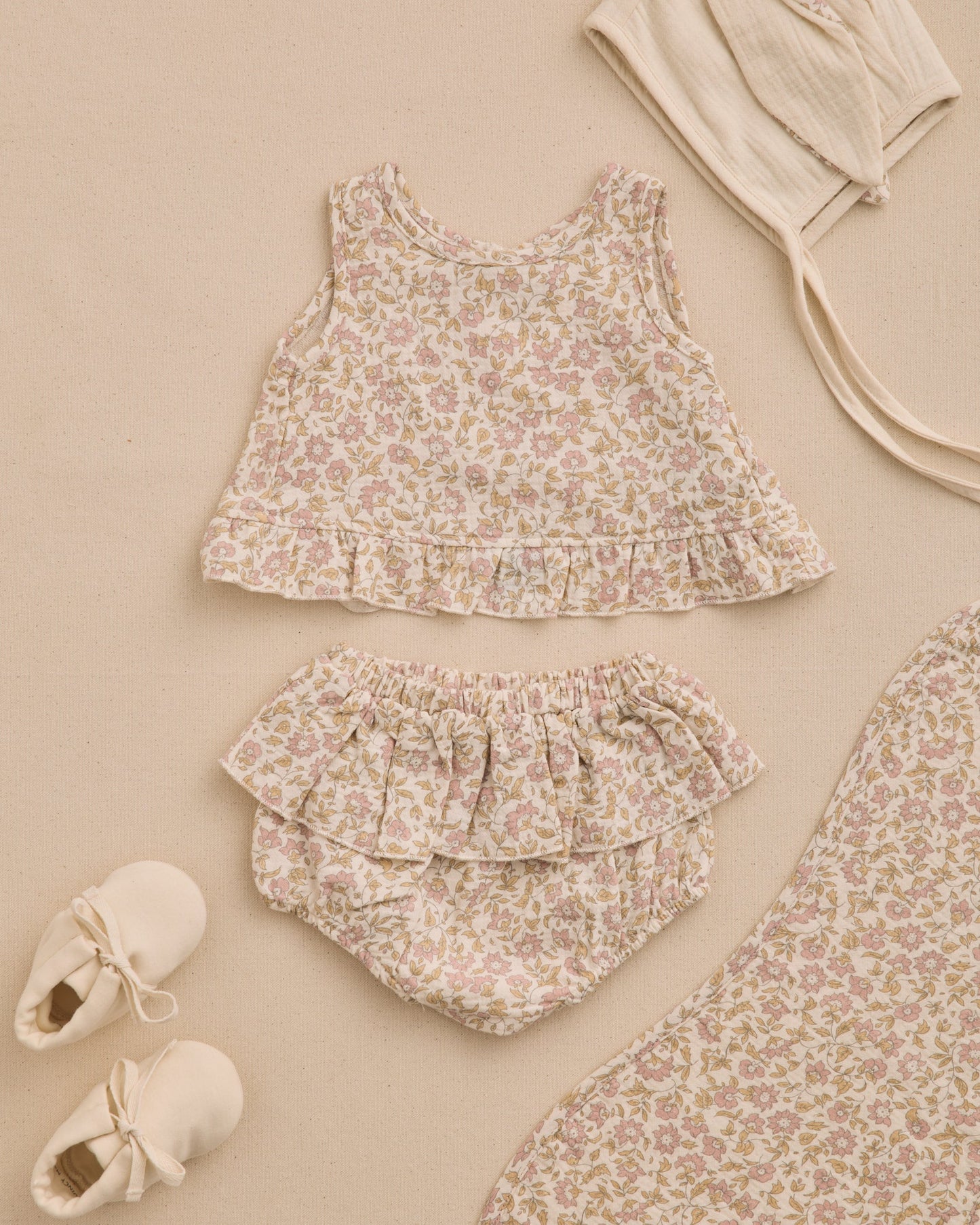 Quincy Mae Natural Dahlia | Ruffled Tulip Top + Bloomer Set