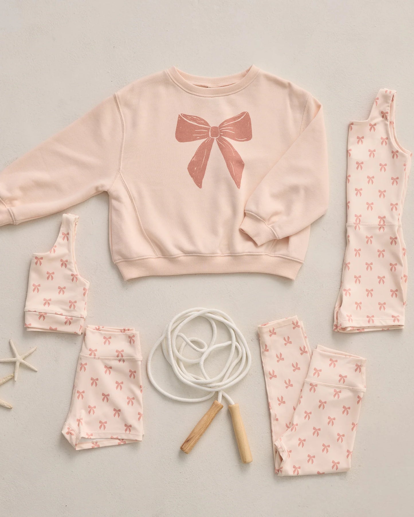 Rylee + Cru x Lindsay Arnold Pink Bows | Basic Leggings