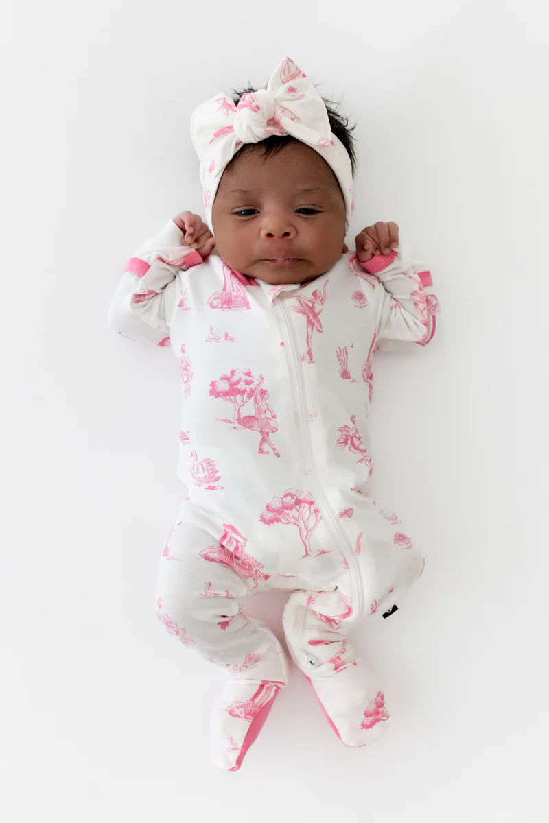 Kyte Baby Toile Ballet | Zippered Footie