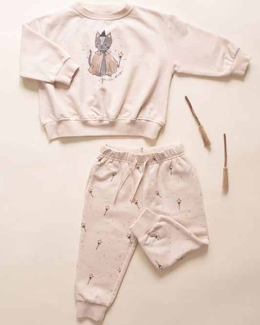 Quincy Mae Pearl Magic Cat | Relaxed Fleece Sweatshirt + Sweatpant Set