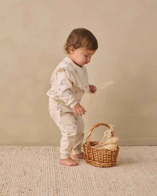 Quincy Mae Natural Blue Daisy | Ruffle Fleece Sweatshirt + Relaxed Fleece Sweatpant Set